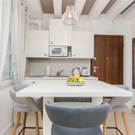 アパート Colours